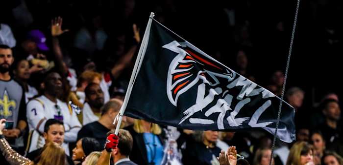 falcons fans flag